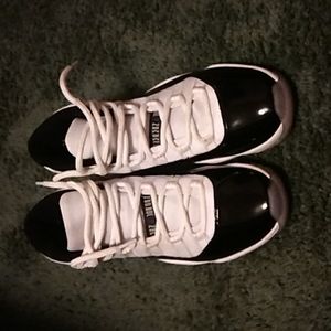 Nike air Jordan 11 concord
